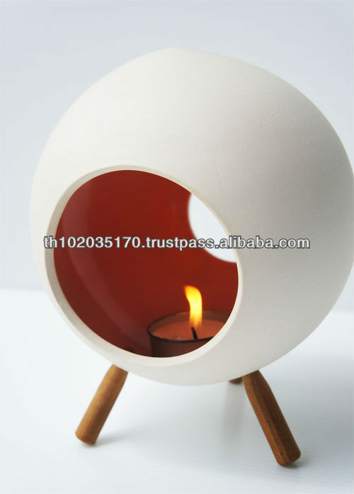 Round modern ceramic candle holder with wooden legs